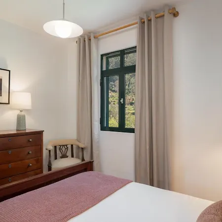 Retiro Do Artista Art And Views Over The Valley São Vicente