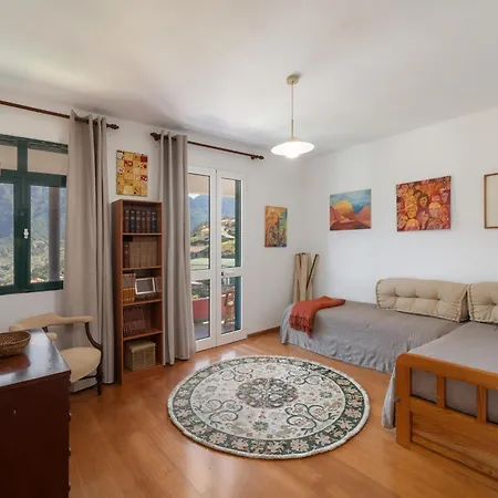 Retiro Do Artista Art And Views Over The Valley