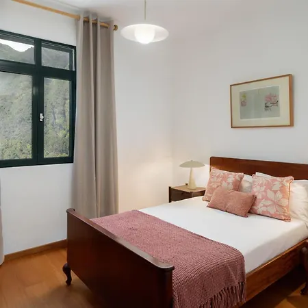 Retiro Do Artista Art And Views Over The Valley Feriehus São Vicente